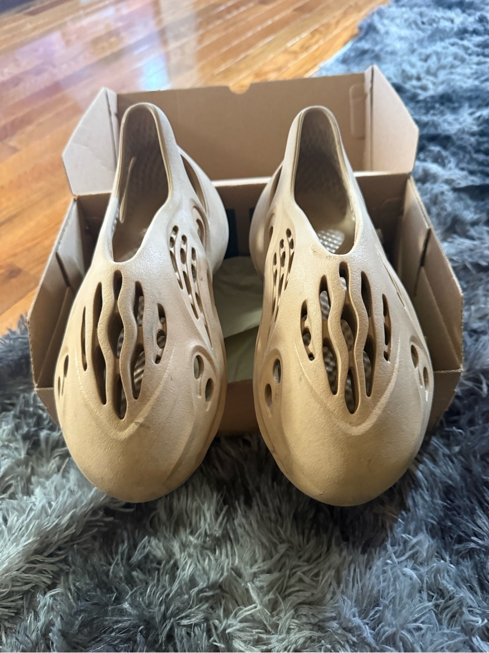 Yeezy Foam Runner in Tan